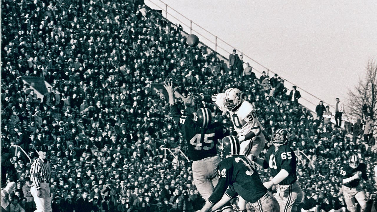 50 years after The Tie, all is not even for Harvard, Yale